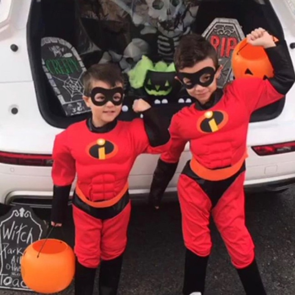 Bundle 2 BOYS incredible costumes. Sz sm and Med.